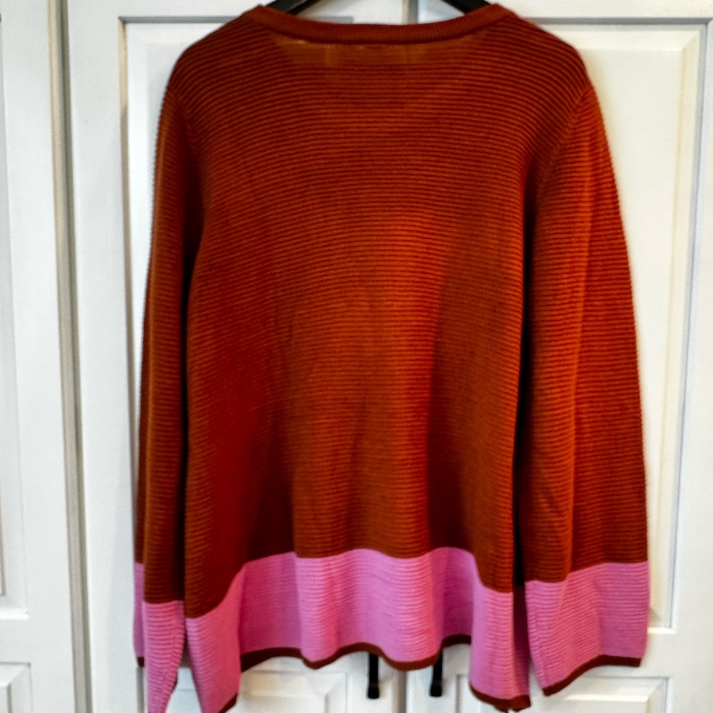Zuda Eco Vero Color Blocked Sweater w/ Side Seam Zippers. Size Large - Picture 6 of 11